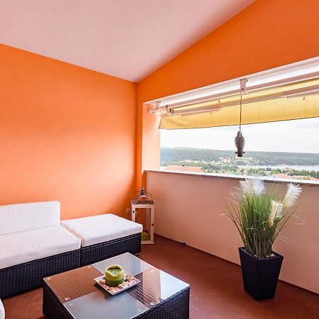 Studio Apartment Maslina Gornji Karin Zewnętrze zdjęcie