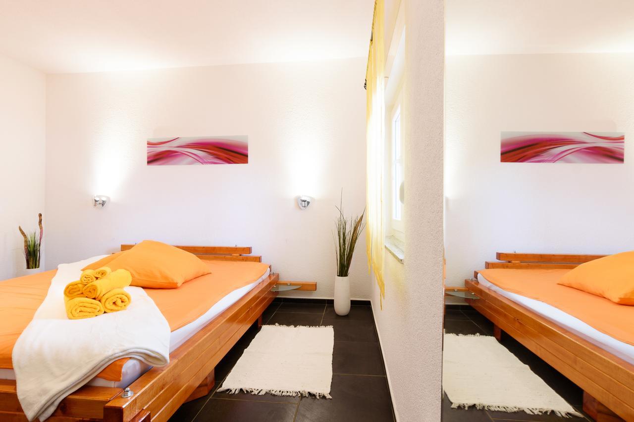 Studio Apartment Maslina Gornji Karin Zewnętrze zdjęcie
